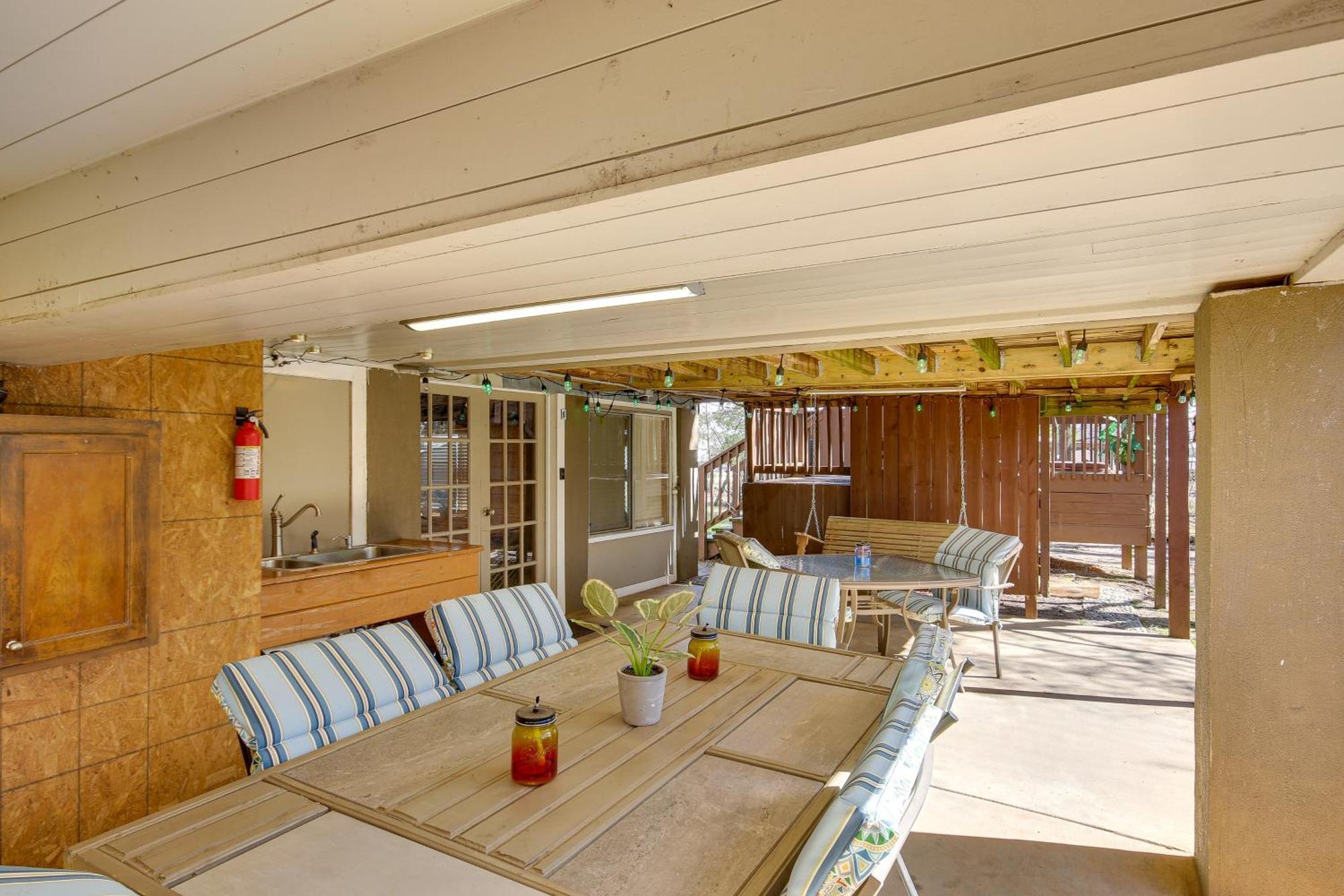 Pet-Friendly Lakehouse View Tower And Fire Pit! Lake Murray Shores エクステリア 写真